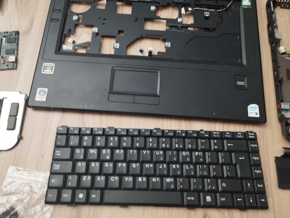 Multirama лаптоп на части