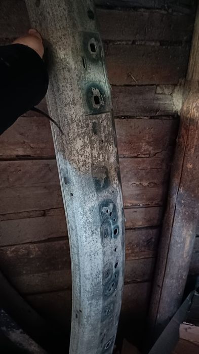 Усилители бампера БМВ е34