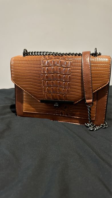 Продам кожаную сумку