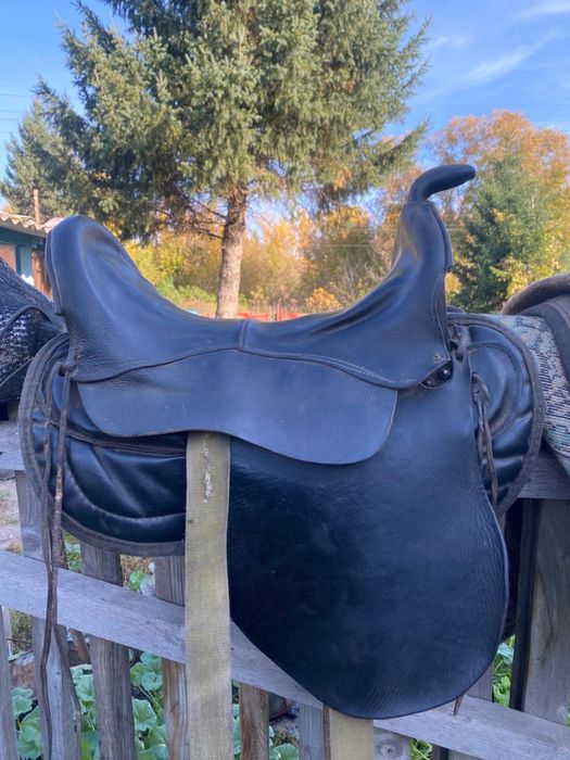 Продам седло ,,,