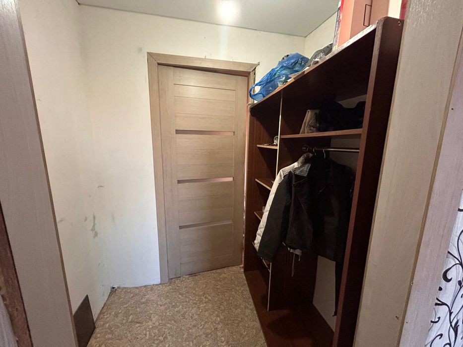 Продаю 2 комнатную 42кв.м
