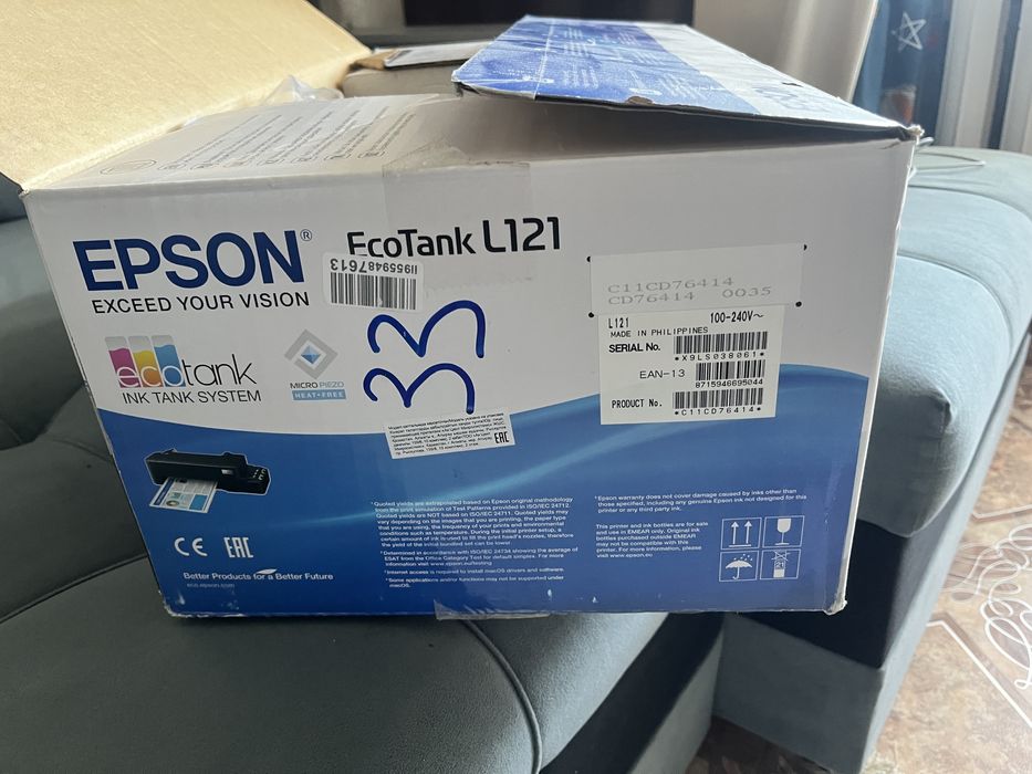 Принтер,цветной,заправлен.