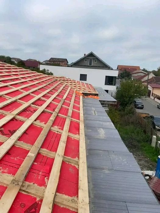 Acoperișuri și reparații de urgență montaj țiglă metalică