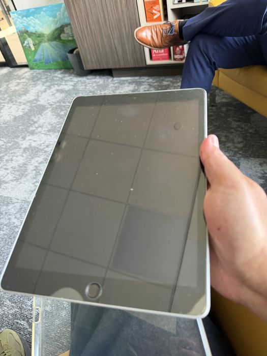 iPad 2021 9th gen 64Gb aproape nouă