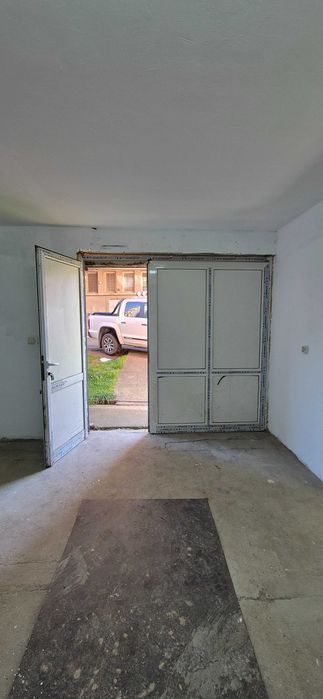 Дава се под наем Склад в Велико Търново, Център - 136 кв.м за 398.82 € - Снимка #3