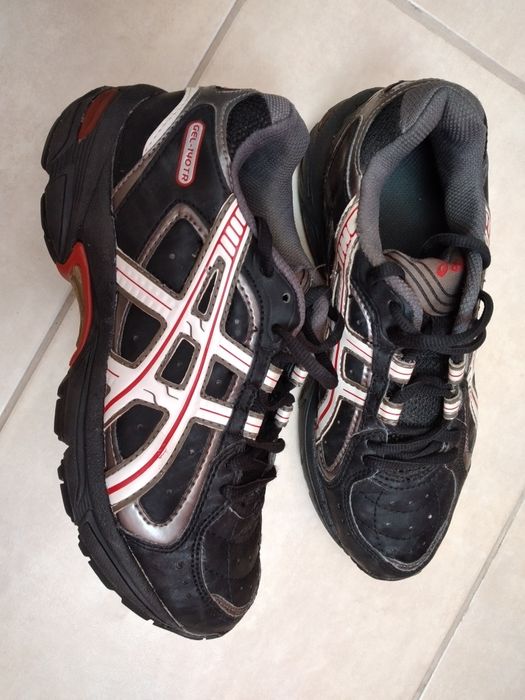 Маратонки Asics Gel номер 37,5