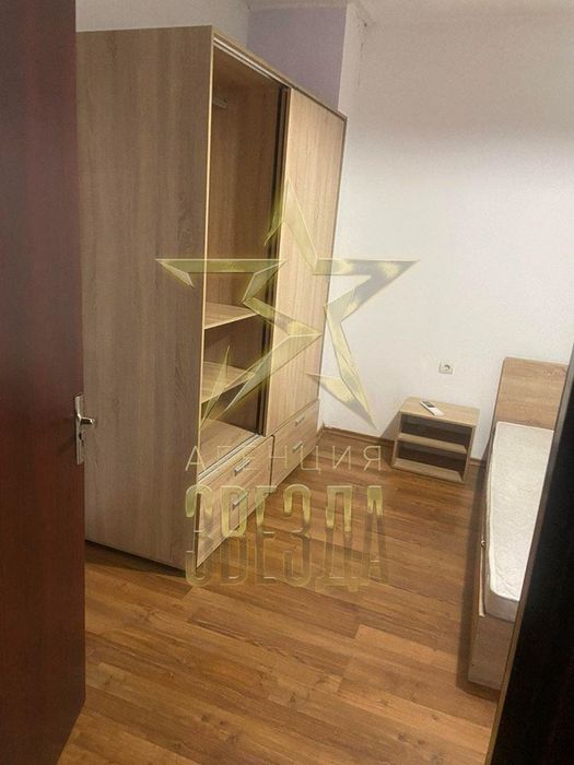 Дава се под наем Тристаен апартамент в Пловдив, Център - 100 кв.м за 450 € - Снимка #3