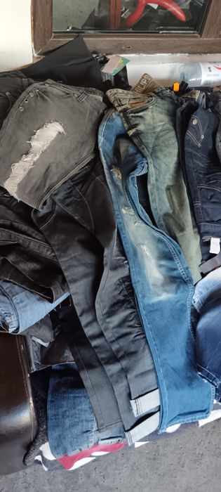 Lot blugi bluze tricouri marfa noua de marca