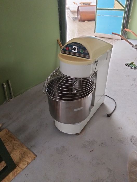 Срочна тестомес сатылады