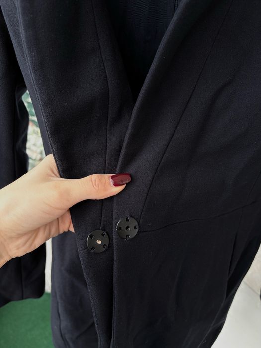 Дамско черно сако Zara