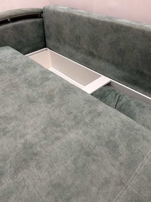 Продам диван б/у