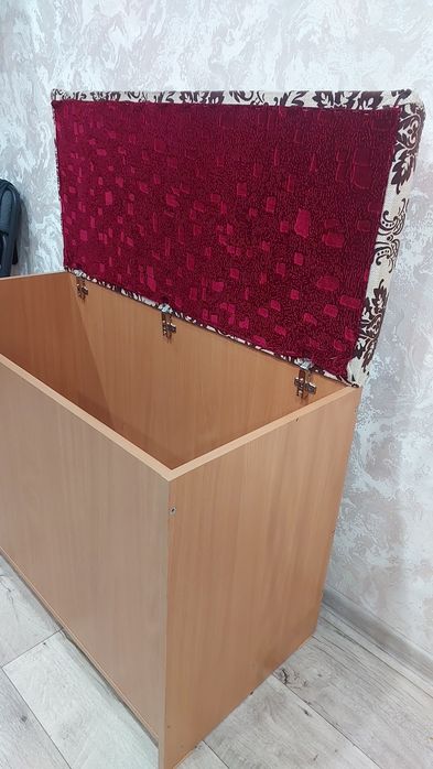 Продам пуфик для хранения