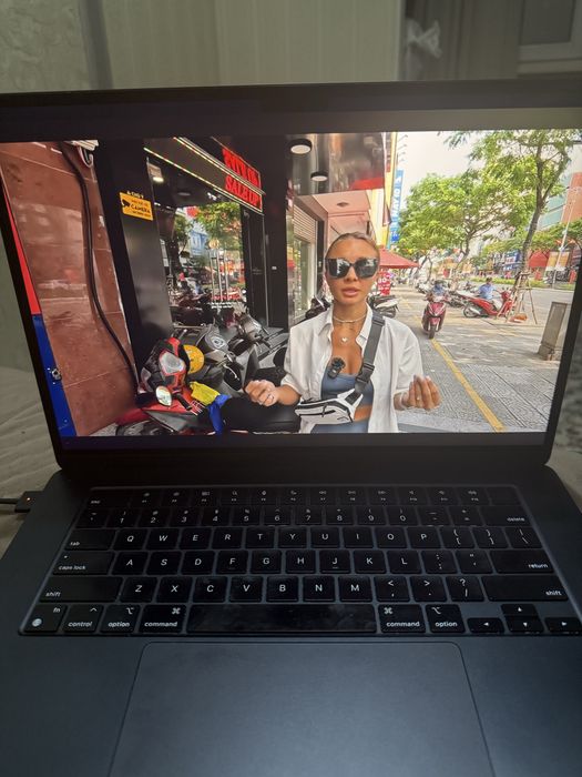 Macbook Air M2 15 512GB