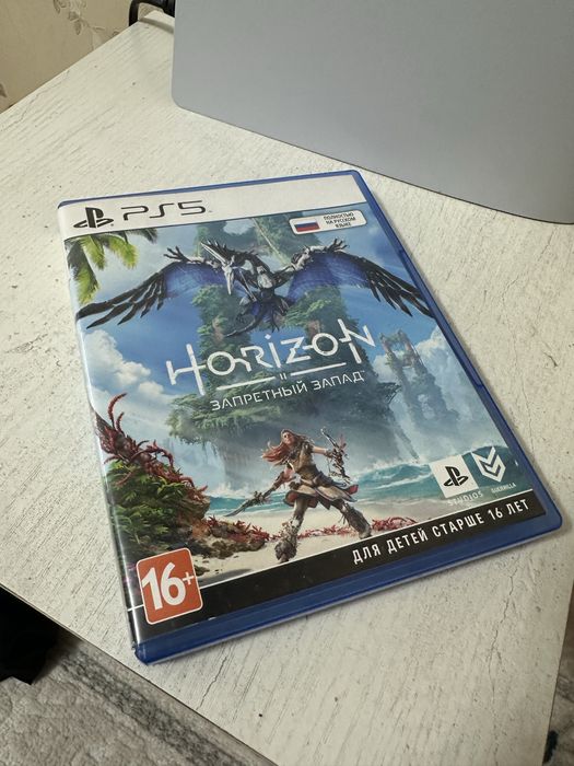 Игры PS 5 и док-станция
