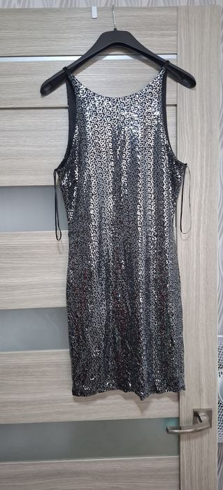 Продам платье по 3000 тыс