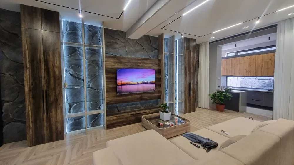 Продам Дом в Американском стиле.  2соток на Луначарском! Uy Sotaman!