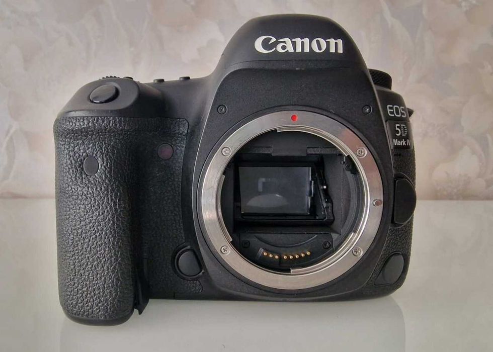 Canon EOS 5D Mark IV