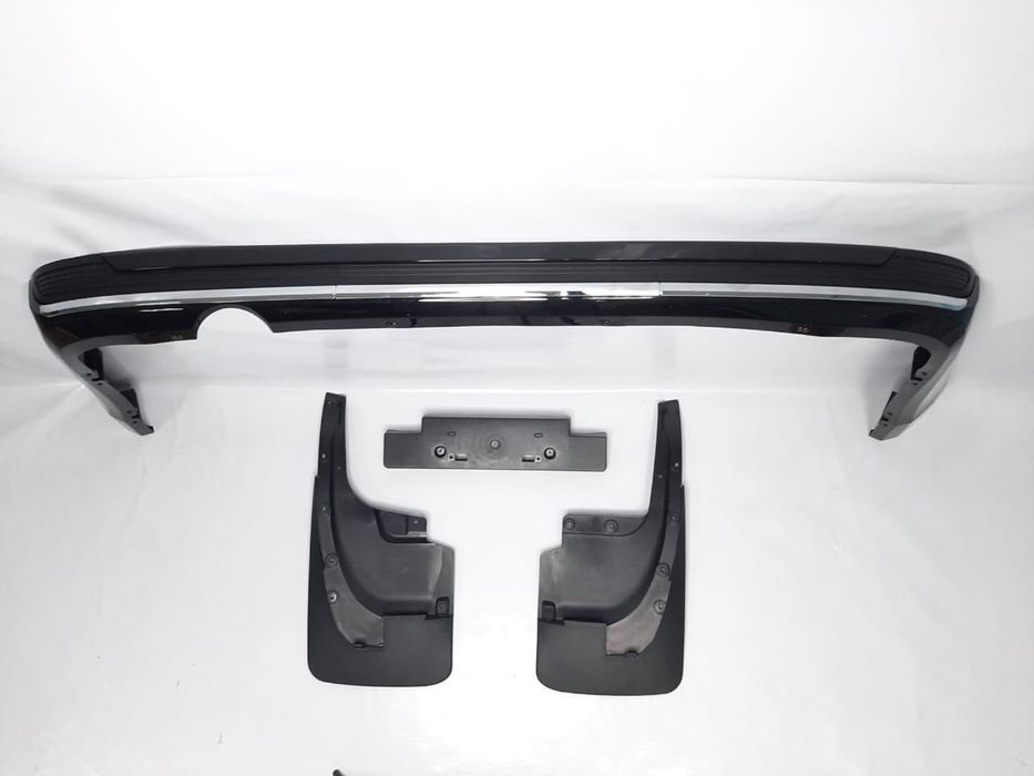 Обвес Lounge на Land Cruiser 200