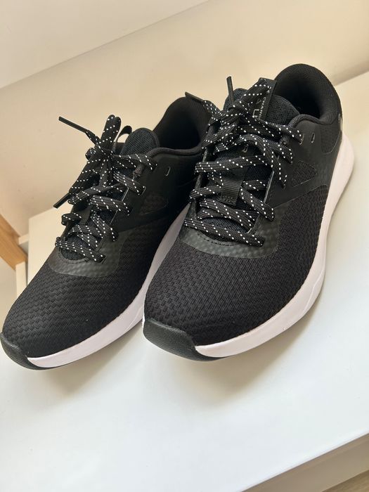 Under armour маратонки