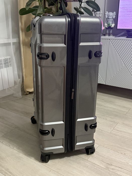Большой чемодан XL