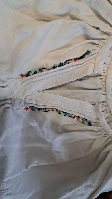 Ie/Cămășă populară cusută manual cu mărgele