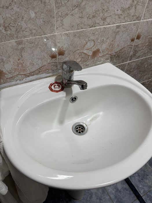 Унитаз и раковина