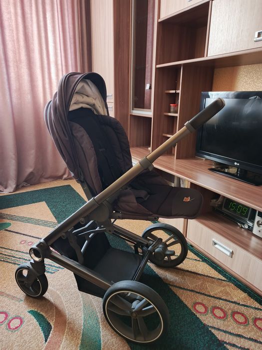 Продам детскую коляску "Teknum"