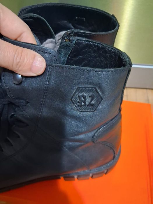 Ботинки подростка