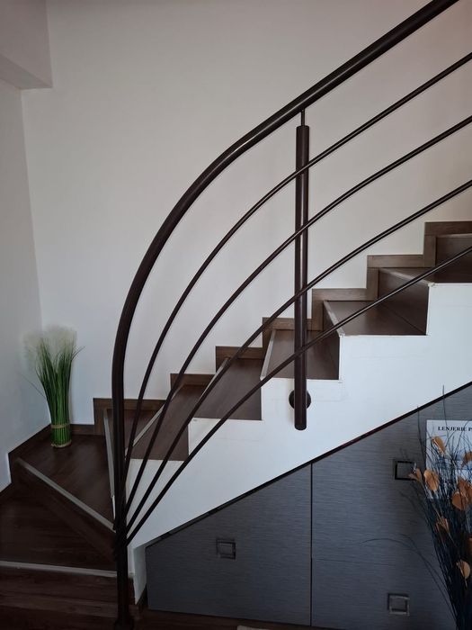 Închiriez apartament 3 camere, decomandat