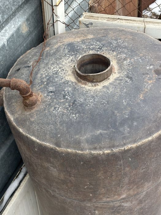 Продаются титан 200литр