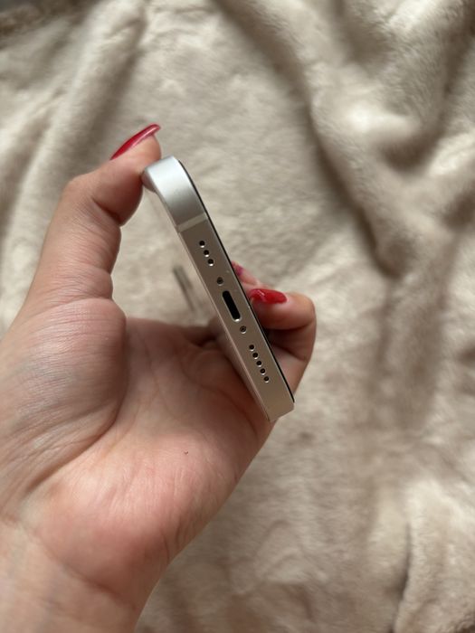 iPhone 13 128GB  la cutie