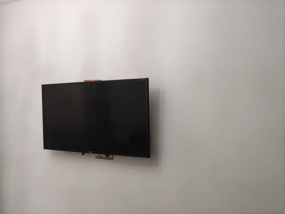 Продам телевизор Самсунг.