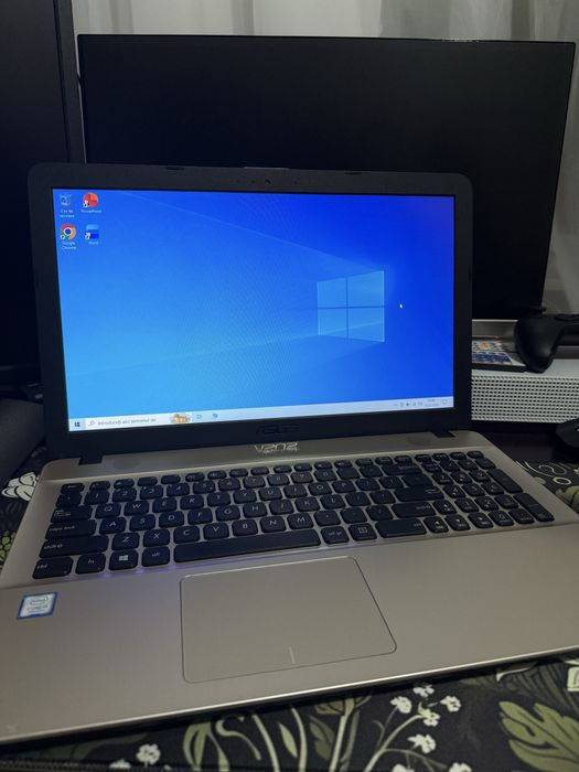 Laptop Asus I3-7100U