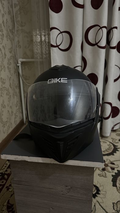 Продам шлем с наушниками