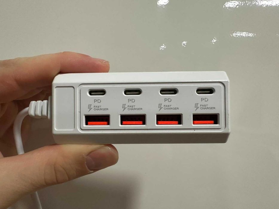 Зарядная станция / USB-разветвитель