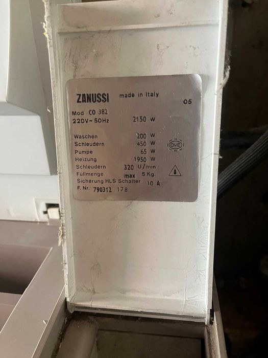 ретро пералня  ZANUSSI made in italy