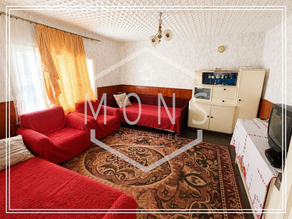 Къща в Русе, област-с.Кацелово площ 128 цена 18000
