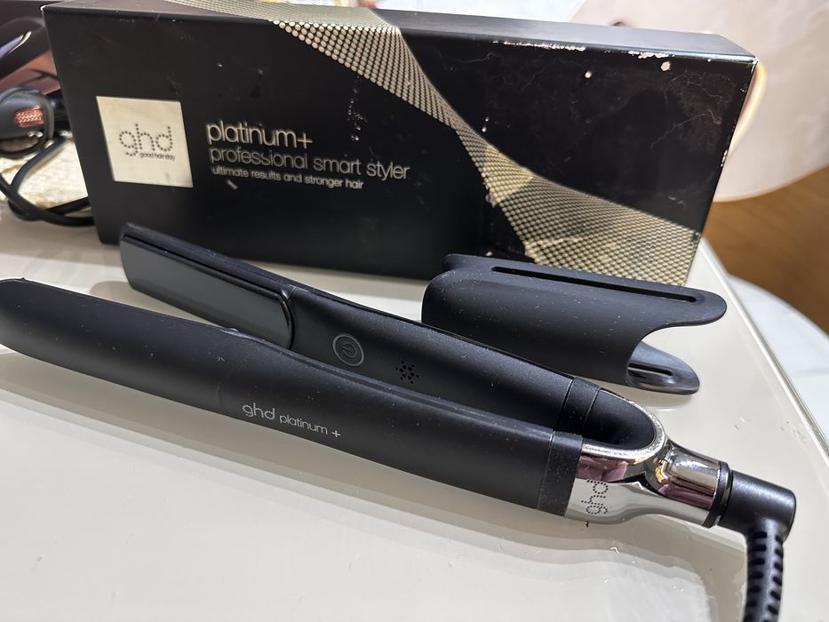 ghd Platinum+ преса за коса с интелигентна технология ultra-zone