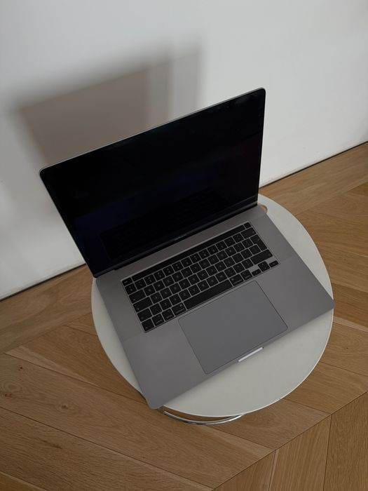 Macbook Pro 2019 i9 2.3 GHz 16" 1TB