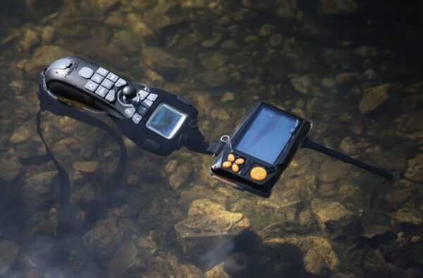 Лодка за захранка Boatman Vulcan С опция за поставяне на Сонар и GPS