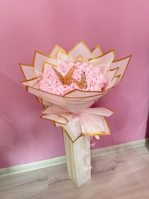 Букет от вечни рози