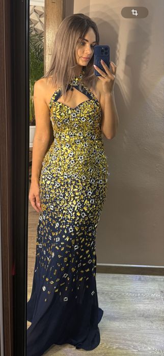 Платье праздничное