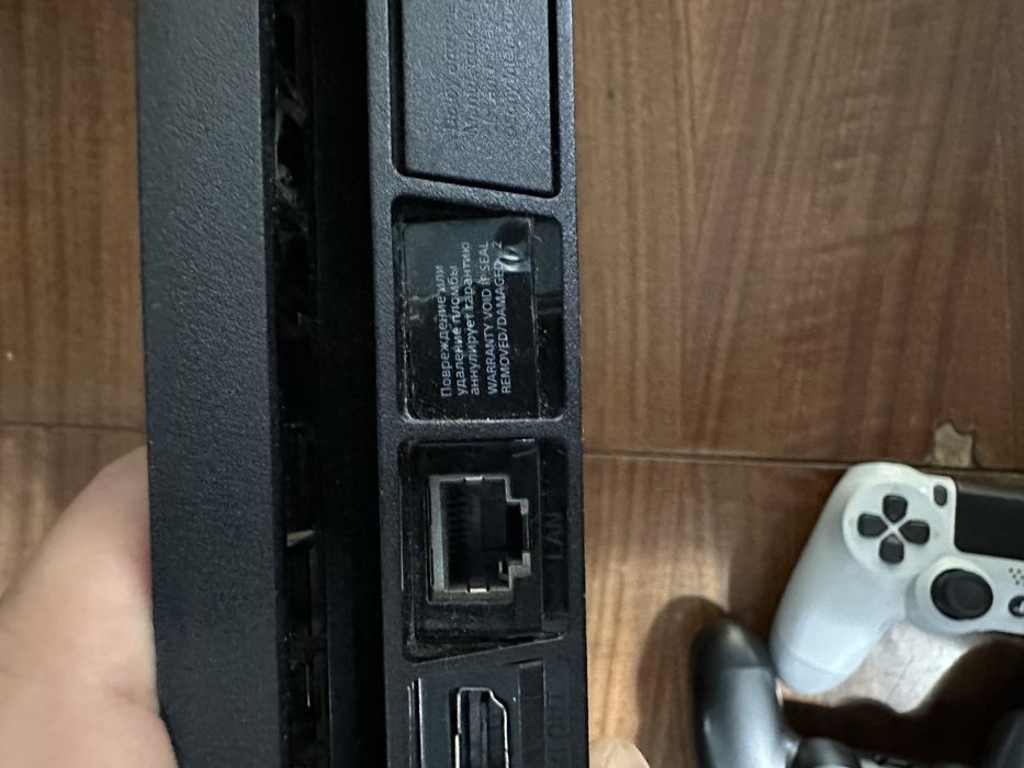 Продаю пс 4 слим