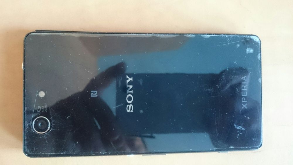 Sony xperia Z3 compact и  Xiaomi redmi a1