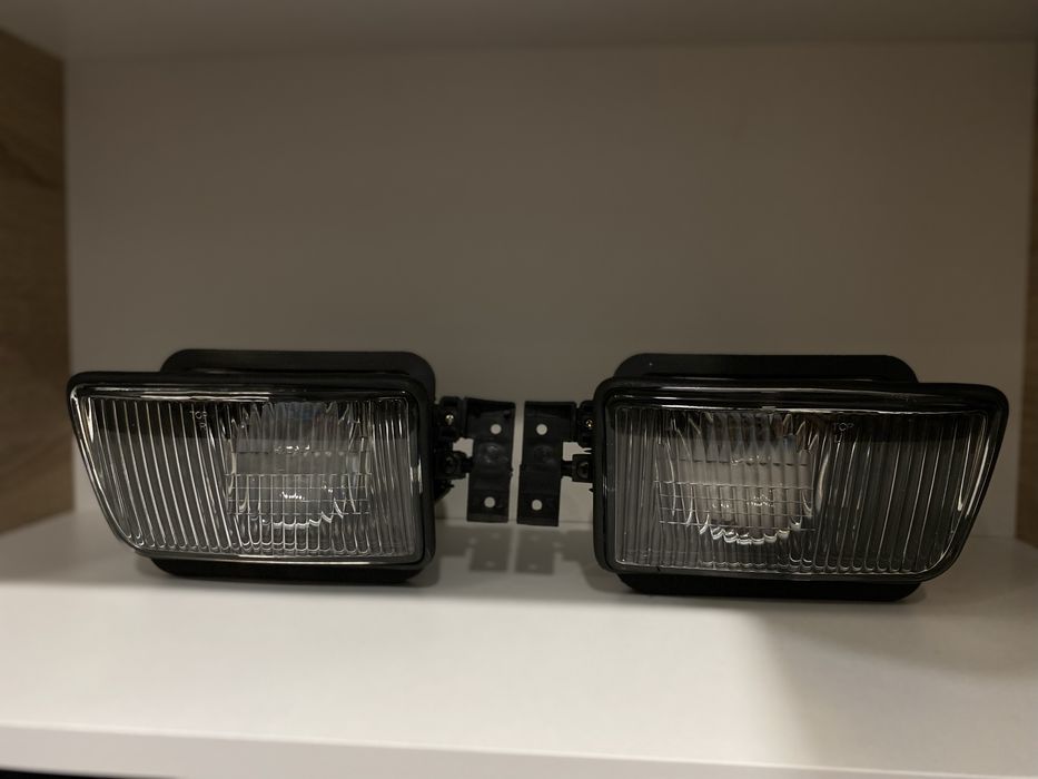 Фара противатуманные на бмв Е34