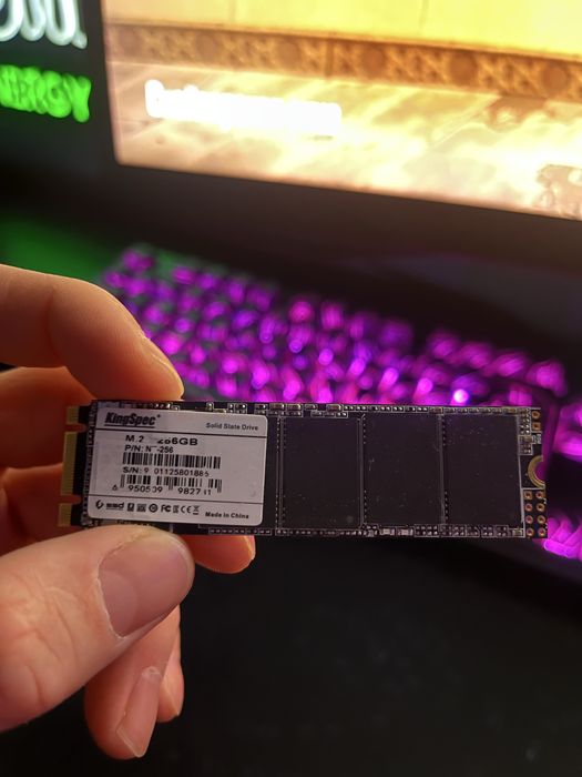 Ssd m2 sata продам 256g