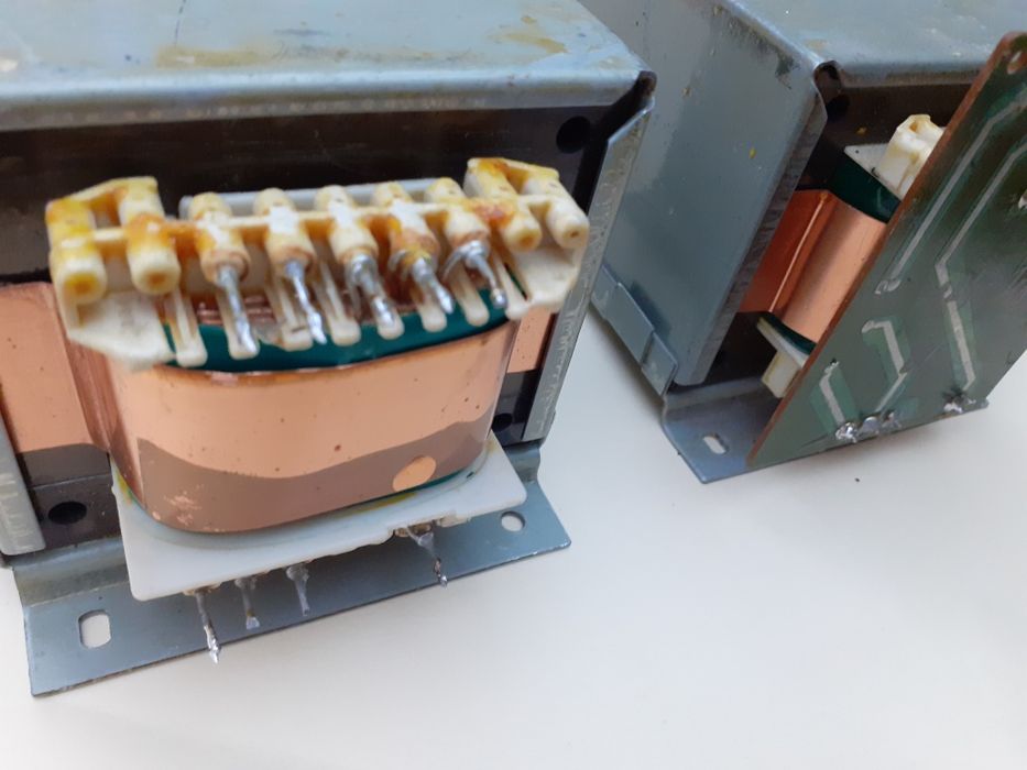 transformatoare  amplificator  Sharp