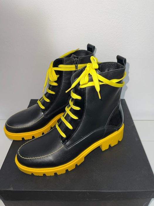 Vand incaltaminte din piele