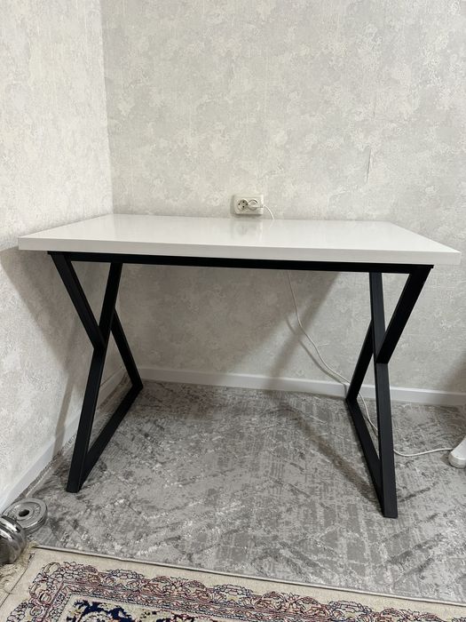 Срочно продам рабочий стол