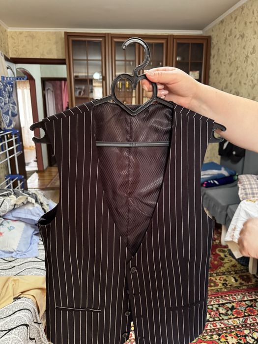 Костюм для мероприятий тройка